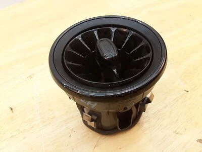 Freightliner Sprinter 2019-2022 delantero 2500 tablero exterior izquierdo rejilla de ventilación de aire OEM Foto 1 de 4