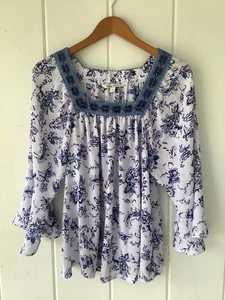 The Pioneer Woman Smocked Sleeve Whimsical Blue Floral Blouse LARGE Artsy EUC - Picture 1 of 5