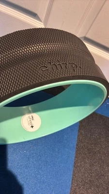 Rueda de chirrido + rodillo de espuma para aliviar el dolor de espalda Foto 1 de 3