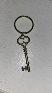 LOVE KEY to My Heart Rustic Skeleton Jailers Charm Ring Keychain Heart - Picture 1 of 1