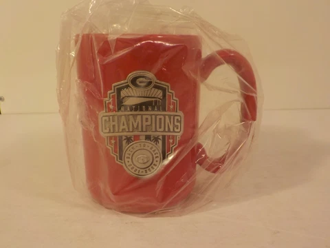 A720 GEORGIA BULLDOGS BACK-TO-BACK 21-22 NATIONAL CHAMPIONSHIP MUG W/ PEWTER USA Cover