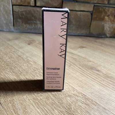 Mary Kay TimeWise Luminous Wear Liquid Foundation Discontinued 038697 Ivory 2 - Image 1 of 4