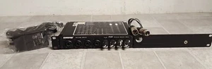 Mezclador de montaje en rack personal Shure P4M con fuente de alimentación - Imagen 1 de 11