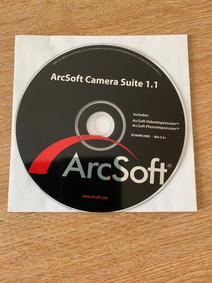 CD ArcSoft Camera Suite 1.1 Software CD Windows 98/ME/2000 Mac OS 8.5+. - Image 1 of 1