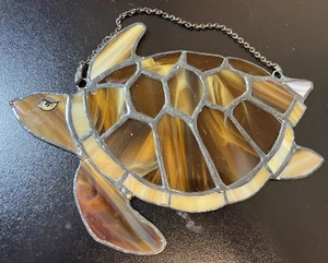 Buntglas Schildkröte hängender Sonnenfänger Handarbeit 8"x6" braun bernsteinfarben beige - Bild 1 von 8