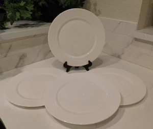 Mikasa Nellie White Set of 4 DINNER PLATES 11 inch Auction A - Picture 1 of 7