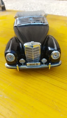 MAISTO 1:18 SPECIAL EDITION - MERCEDES BENZ 300S 1955 - DIECAST - Immagine 1 di 4