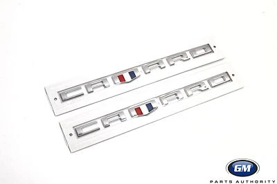 Chevrolet Camaro 2016-2024 emblemas de guardabarros cromados 23273557 paquete de 2 OEM GM Foto 1 de 4