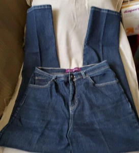 Gloria Vanderbilt Straight Leg Jeans Womens 6 Average Blue Mid Rise Cotton Blend - Picture 1 of 8
