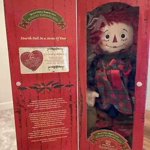 NIB-HASBRO Raggedy Ann Holiday Keepsake Doll-4th in a Series of 4 2002 APPLAUSE - Picture 1 of 8