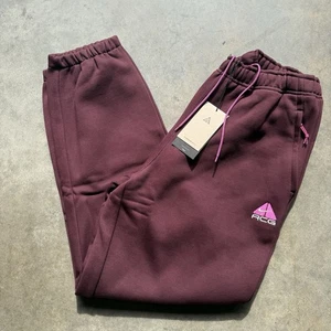 Pantalones Nike ACG para hombre S pulmones Therma-FIT repeler toba polar con puños FV8650-652 $115 - Imagen 1 de 13