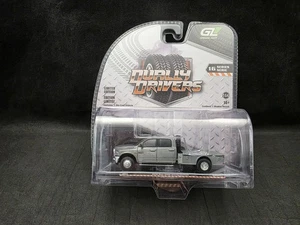 Greenlight Dually Drivers 16 - 2018 Dodge Ram 3500 Doppelpritsche **RAW CHASE** - Bild 1 von 9