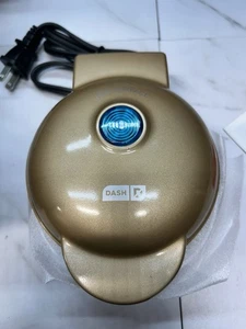 Plancha redonda eléctrica Dash Mini Maker para panqueques individuales, galletas, huevos - Imagen 1 de 3