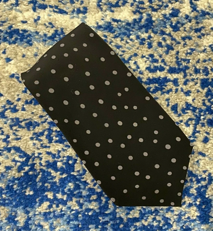 Corbata de seda pintada a mano a lunares gris negra exclusiva de Robert Daskal EE. UU. Foto 1 de 4