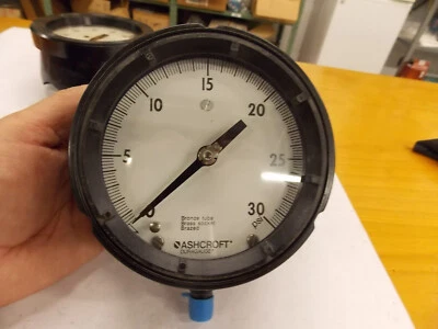 New  Ashcroft 4.5" Process Gauge 0-30 psig 45-1279-AS-02L 30# 1/4" NPT  M2 - Image 1 of 3