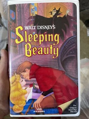 sleeping beauty Walt Disney classic diamond edition VHS - Image 1 of 3