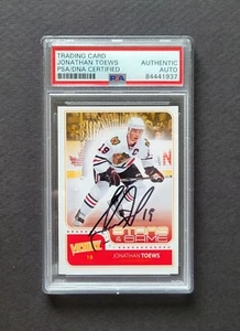 Jonathan Toews signed Chicago Blackhawks 2011-12 Victory Upper Deck Hockey Card - Picture 1 of 2