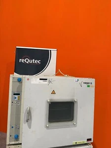 Heraeus Wärmeschrank Trockenschrank UT 6120 bis 300 °C Laborofen - Bild 1 von 2
