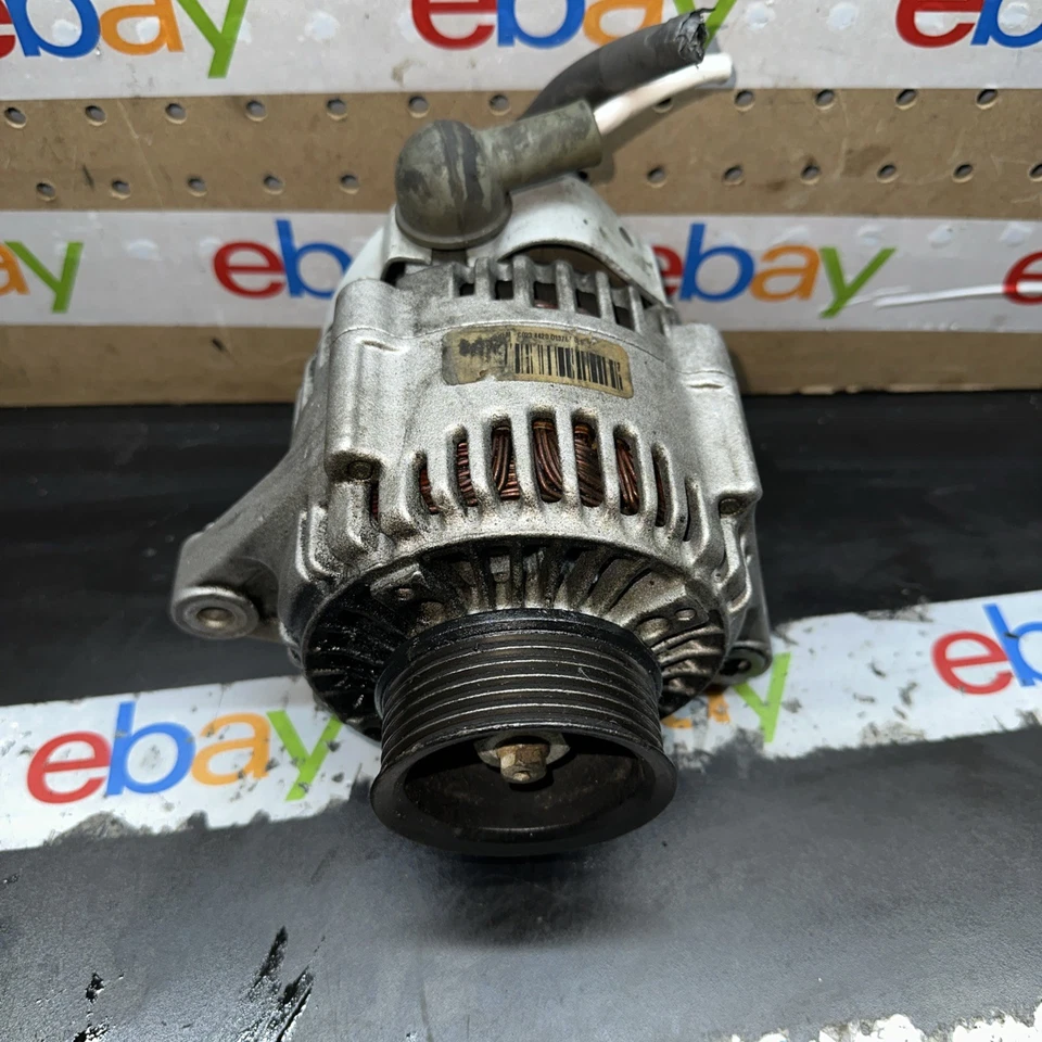 Alternador usado Honda Accord 2000 OEM Duralast remanufacturado Foto 1 de 4
