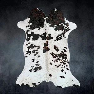 Extra Large Tricolor Cowhide Size 6.6 x 8.3 ft ---5127 - Picture 1 of 3