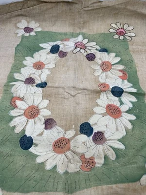 Vintage Daisy Floral Design Royal Society Embroidery Tinted Stamped To Complete - Image 1 of 4