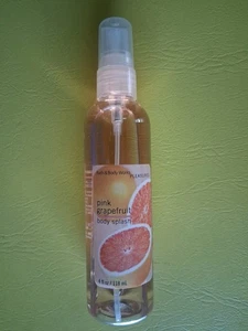 Spray corpo pompelmo rosa vintage Bath and Body Works Pleasures 4 oz - Foto 1 di 3