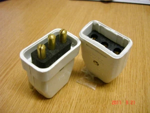 CONNECTOR MALE & FEMAIL POWER CONNECTOR 250V 5 amp AC ONLY - Imagen 1 de 1