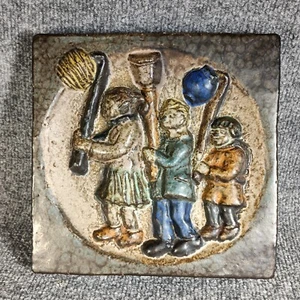 Mauritius Topferei Wall Tile Plaque Relief 8.5x8.5 MCM - Picture 1 of 9