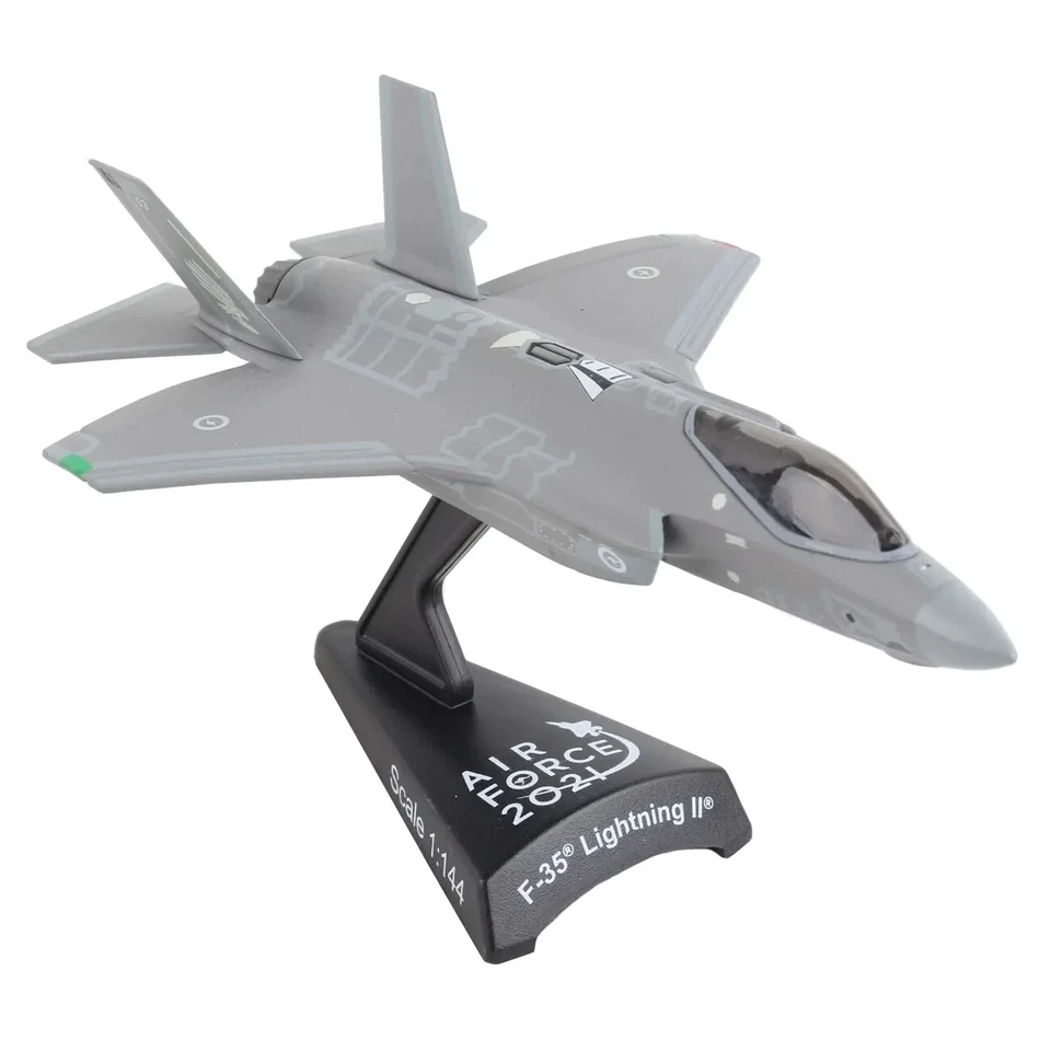 1/144 RAAF F35 Lightning II – Aircraft Model – Daron Postage Stamp - Image 1 of 4