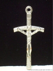 Crucifijo Jesús Cruz Católica De Colección Tono Plateado Metal Cristiano Religioso - Imagen 1 de 3