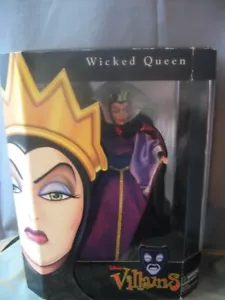 DISNEY VILLAINS *WICKED QUEEN* DOLL -1998 SNOW WHITE NEVER REMOVED FROM BOX - Picture 1 of 5