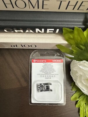 Husqvarna Viking Doble Ribete Cordón Pie #412627145 Accesorio para Máquina de Coser Nuevo en Paquete Foto 1 de 4
