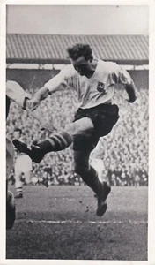 TOM FINNEY PRESTON NORTH END ENGLAND 8" X 5" ORIGINAL PRESS PHOTO FEBRUARY 1957 - Picture 1 of 2