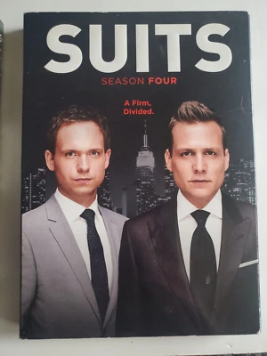 Suits Temporada Cuarta DVD Universal Studios TV Show Foto 1 de 4