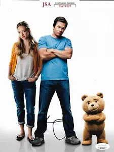 MARK WAHLBERG signed Autogramm TED 8x10 Foto TRANSFORMER mit COA JSA CA74325 - Bild 1 von 1