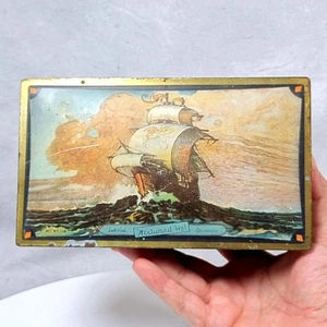 Candy Tin Westward Ho de colección de los años 30! Caja de hojalata de Lovell & Covel escena de envío - Imagen 1 de 20