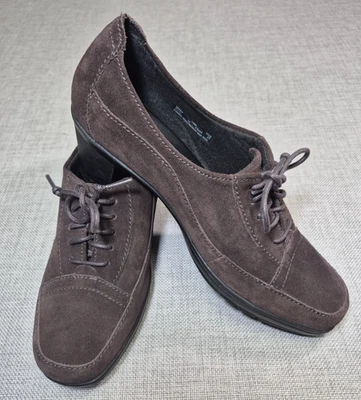 Clarks Bendables Women’s Dark Brown Suede Oxford Lace Up Heels 80893 Sz 10M - Image 1 of 4