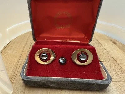 Mid-l Century Smoky Gray Cabochon & Yellow Gold Tone Cufflinks Tie Tack - Image 1 of 2