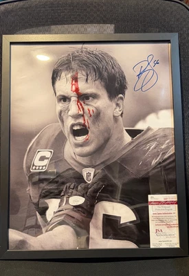 FRAMED Brian Cushing Signed Texans 16x20 B&W Bloody Face Photo - JSA Blue Auto - Image 1 of 4
