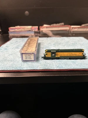 Life-Like Trains N Scale 7744 SD7 Locomotive CNW #1664 NIB - Image 1 of 4