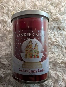 Yankee Candle Large 2 Wick Tumbler Jar - Santa's Candy Castle - Picture 1 of 2