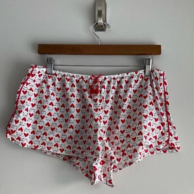 Pantalones cortos para dormir para mujer con estampado de gato y corazón Foto 1 de 4