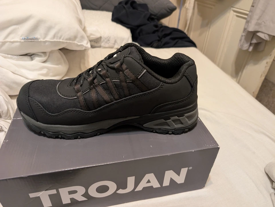 Trojan Steel Tow Cap Boots Size 10. - Image 1 of 2