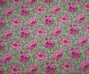 Benartex Fabric 1 Yard Purple/Pink Floral Green Leaves Aubrey Rose Cotton Vtg - Picture 1 of 2
