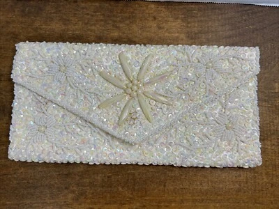 Bolso de Noche BLUTCH VINTAGE Marfil con Cuentas Hecho a Mano en Hong Kong LEER Foto 1 de 4