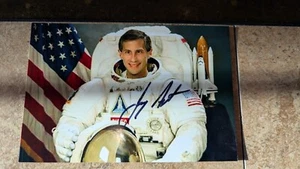 Astronaut JEROME APT Signed 4x6 Photo NASA AUTOGRAPH - Picture 1 of 1