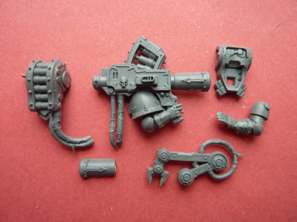 NEW Chaos Marines Havocs MISSILE LAUNCHER SET  - Bits - 40K  - Image 1 of 1