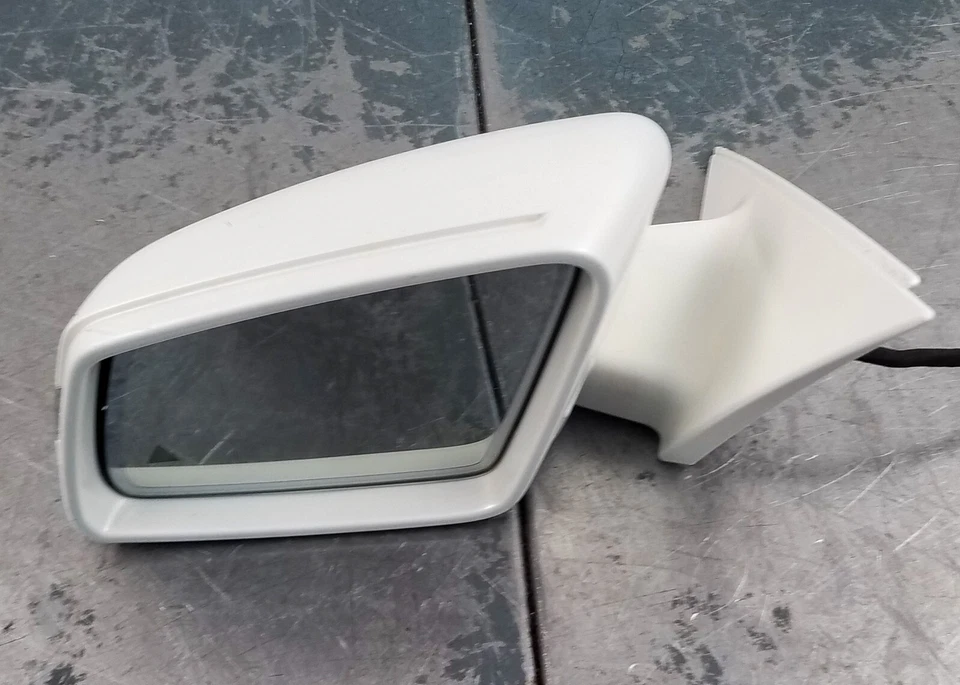 2013 Mercedes AMG S63 Left Driver Side Mirror #4473 V9 - Imagem 1 de 4