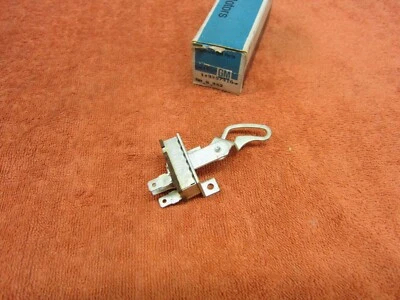 INTERRUPTOR DE CALEFACCIÓN GM 3857416 CHEVROLET IMPALA BEL AIR BISCAYNE 1965-1966 Foto 1 de 2
