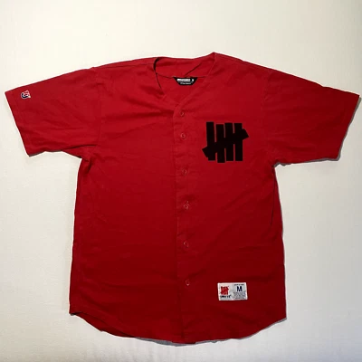 Винтажная бейсбольная футболка Undefeated Jersey средний размер UNDFT красная хип-хоп Y2K 90-е редкая - Изображение 1 из 4